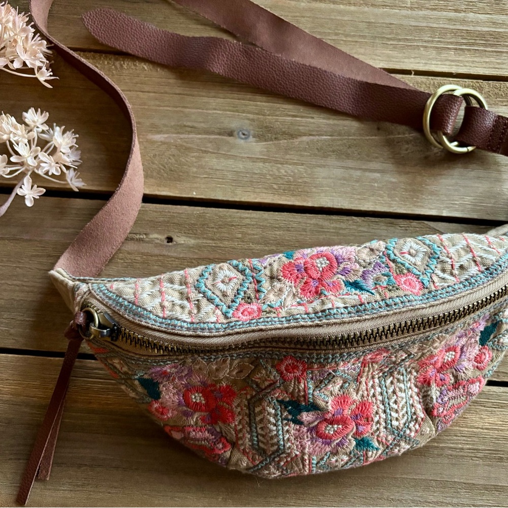 Johnny Was Brown and Pink Floral Belt Bag Fanny Pack with Embroidered De…
